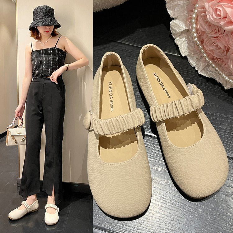 Women's ballerinas with decorative strap and comfortable sole W&W