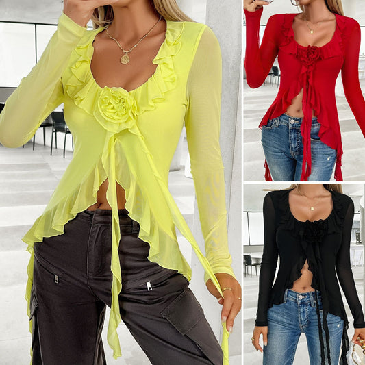 Ladies' attractive long-sleeved top with ruffles and floral detail WW