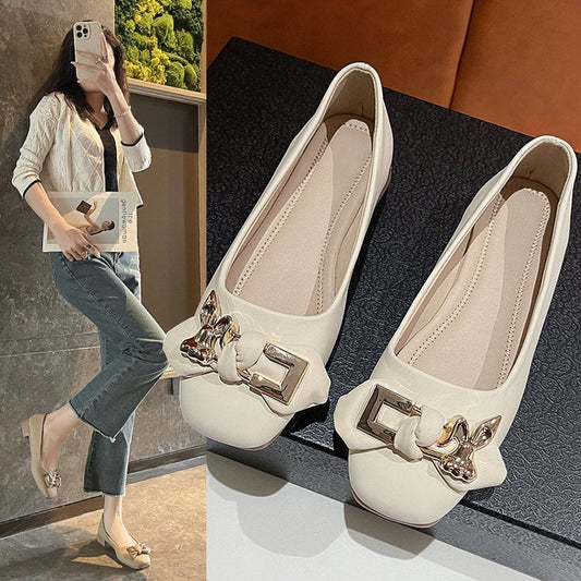 Women's ballerinas with decorative bow appliquŽ and comfortable insole W&W