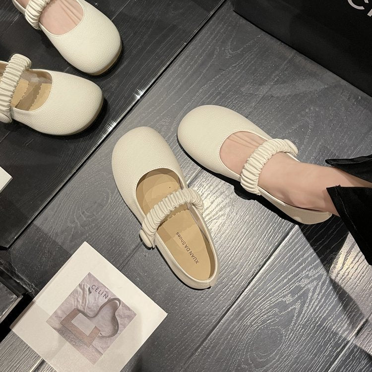 Women's ballerinas with decorative strap and comfortable sole W&W