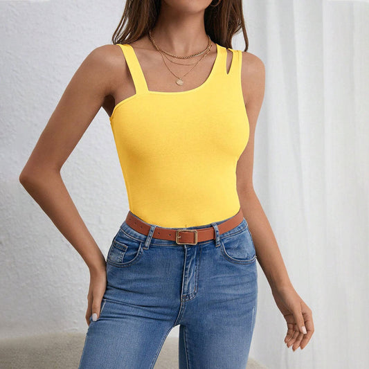 Women's sleeveless top with trendy cut and innovative details W&W