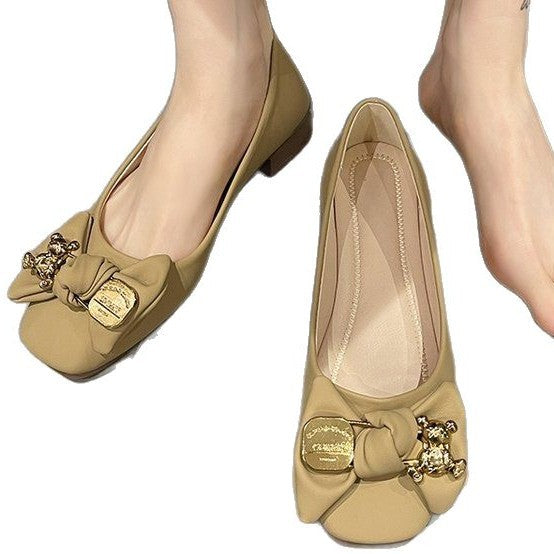 Women's ballerinas with elegant bow detail and gold accents W&W