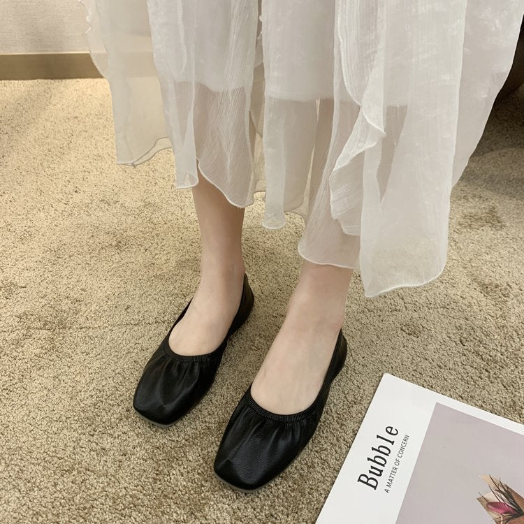 Women's ballerina flats made of soft, flexible leather W&W