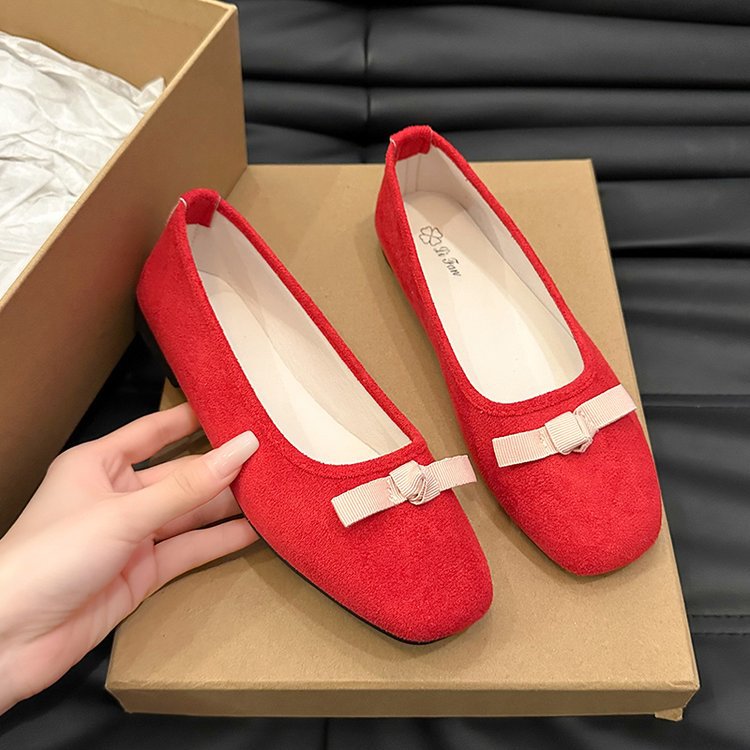 Women's ballerinas with decorative bow appliquŽ and comfortable sole W&W