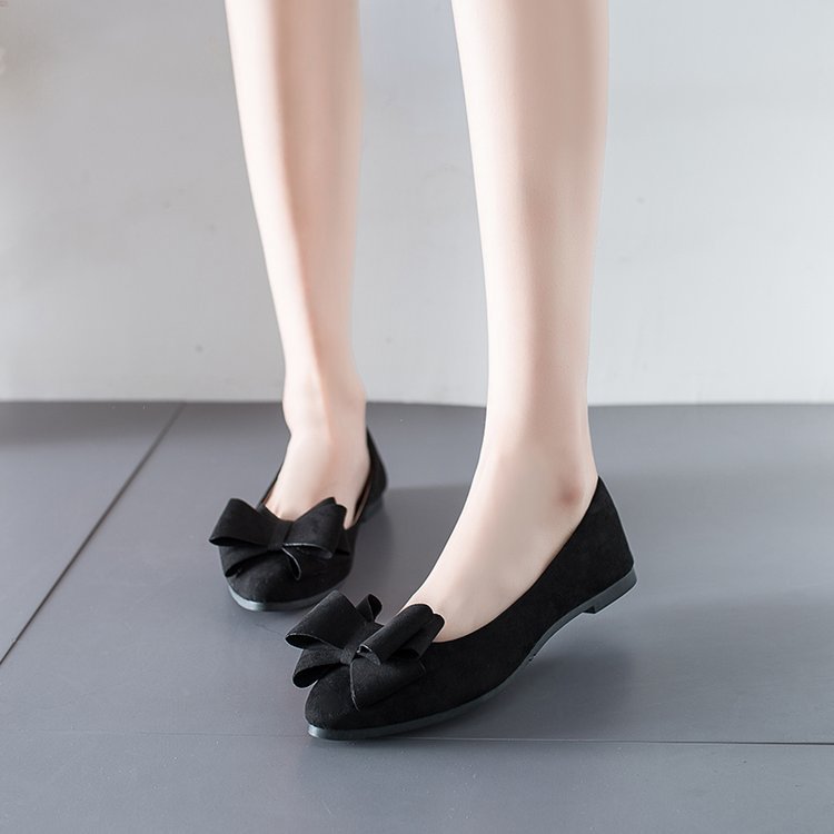 Women's ballerinas with decorative bow appliquŽ and non-slip sole W&W