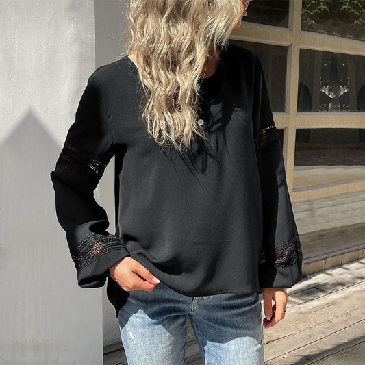 Women's blouse with decorative lace sleeves and a loose fit WW