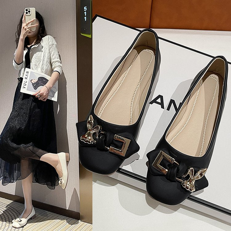 Women's ballerinas with decorative bow appliquŽ and comfortable insole W&W