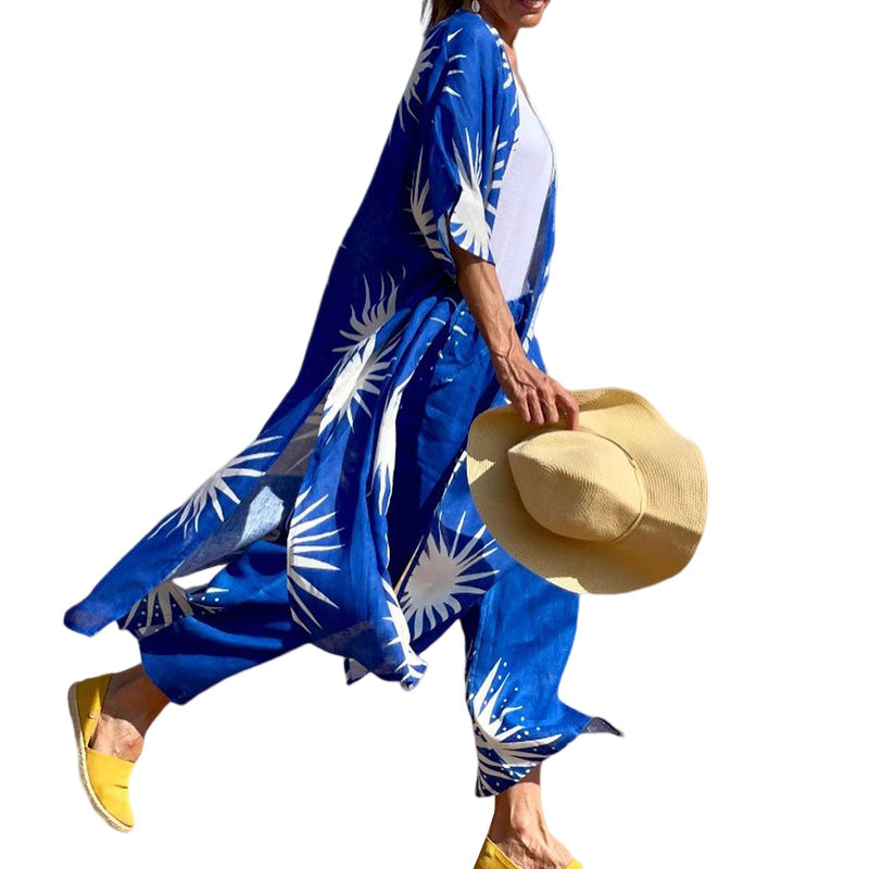 Women's beach kimono with floral pattern and airy fit