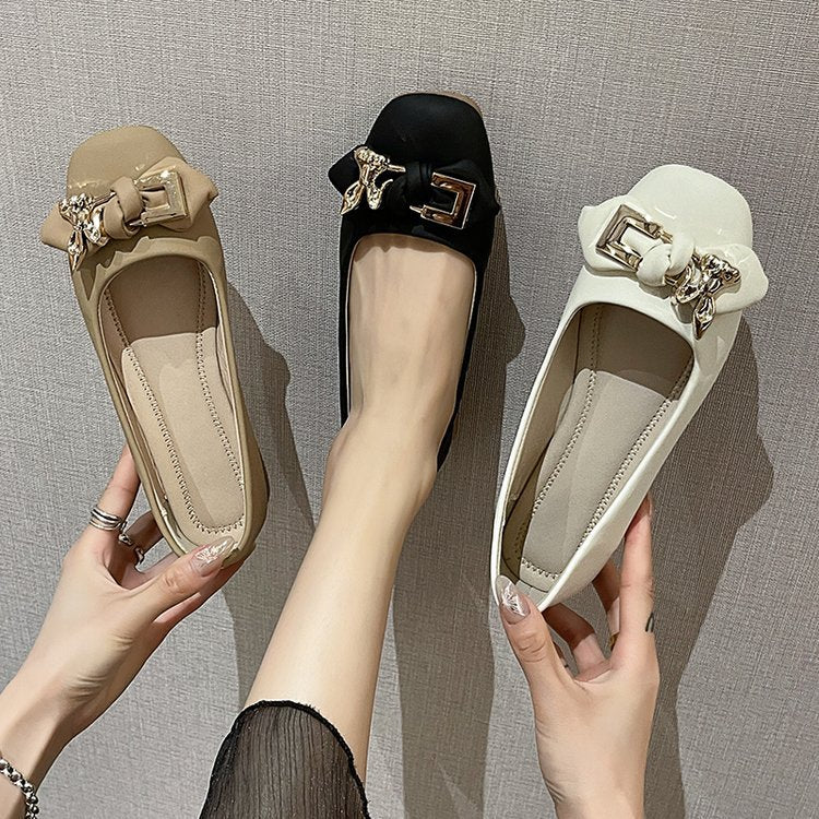 Women's ballerinas with decorative bow appliquŽ and comfortable insole W&W