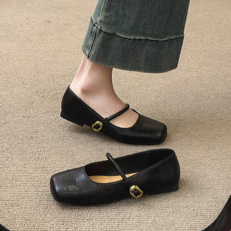 Women's ballerinas with decorative straps and elegant buckle detail W&W