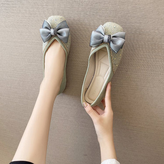 Women's ballerinas with elegant bow appliquŽ and sparkling rhinestone details W&W