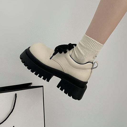 Women's Chunky Lace-Up Shoes with Thick Profile and Modern Design W&W