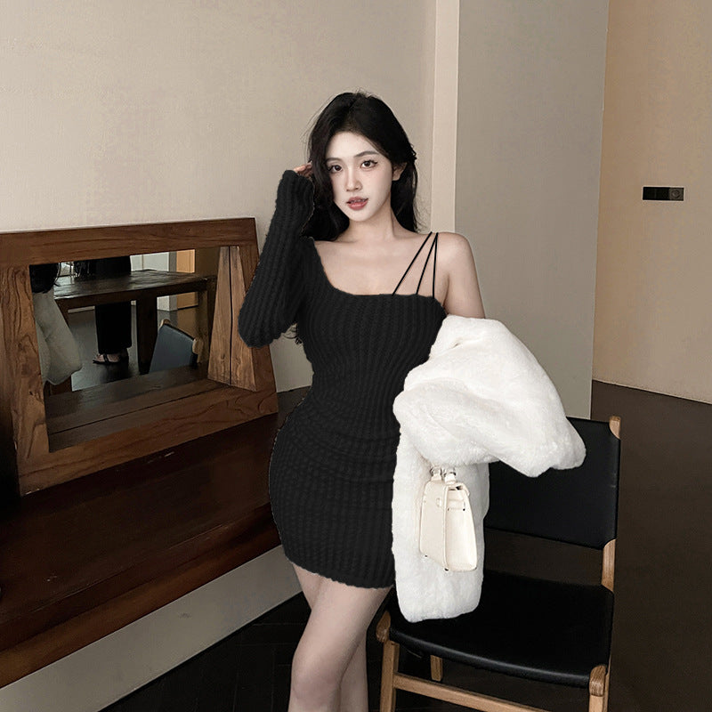 Women's asymmetrical knitted top with a tube pattern W&W