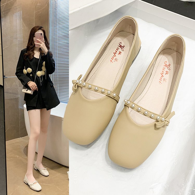 Women's ballerinas with decorative bow and pearl detail W&W