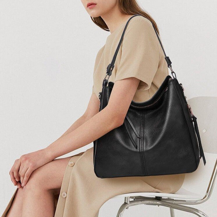 Cecile | Elegant leather shopping bag with large interior