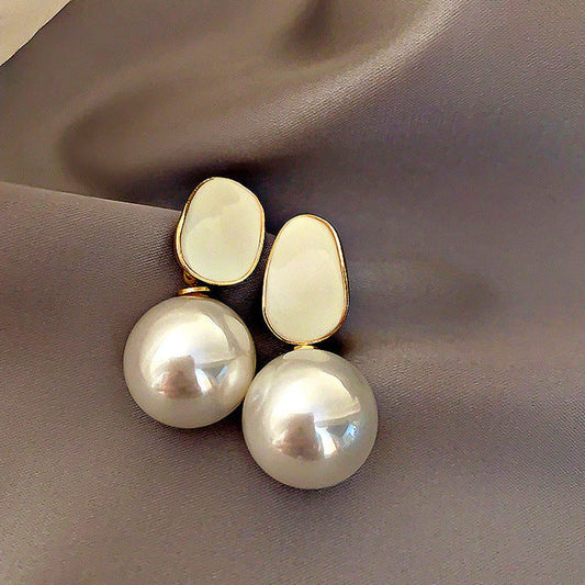 Vintage Geometric Pearl Earrings