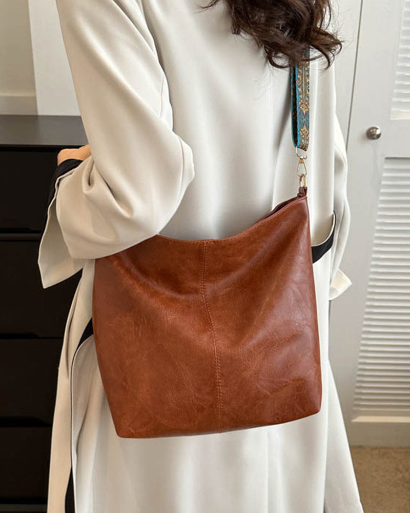 Yuna - Large Capacity Bucket Bag with Vintage Shoulder Strap