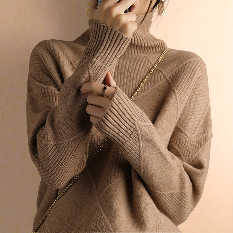 Avery | Soft Knitted Turtleneck